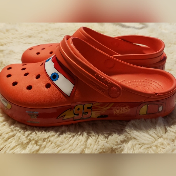 Cars Crocs Women 9 Mens 7 New without tags - Picture 7 of 7